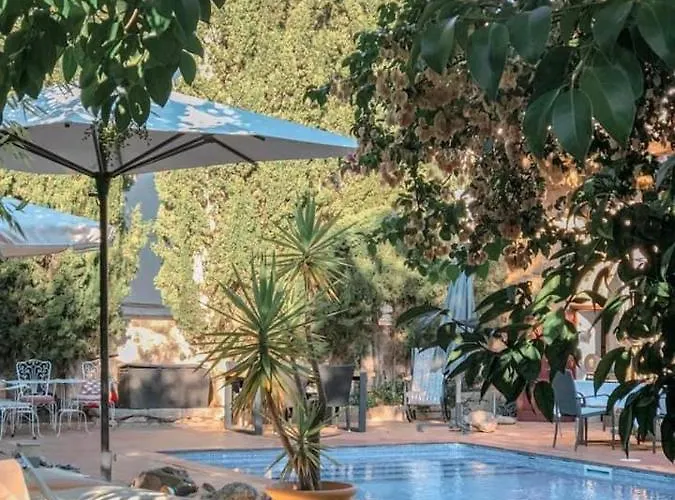 Can Fressa Rooms In A Manor House With Pool & Garden